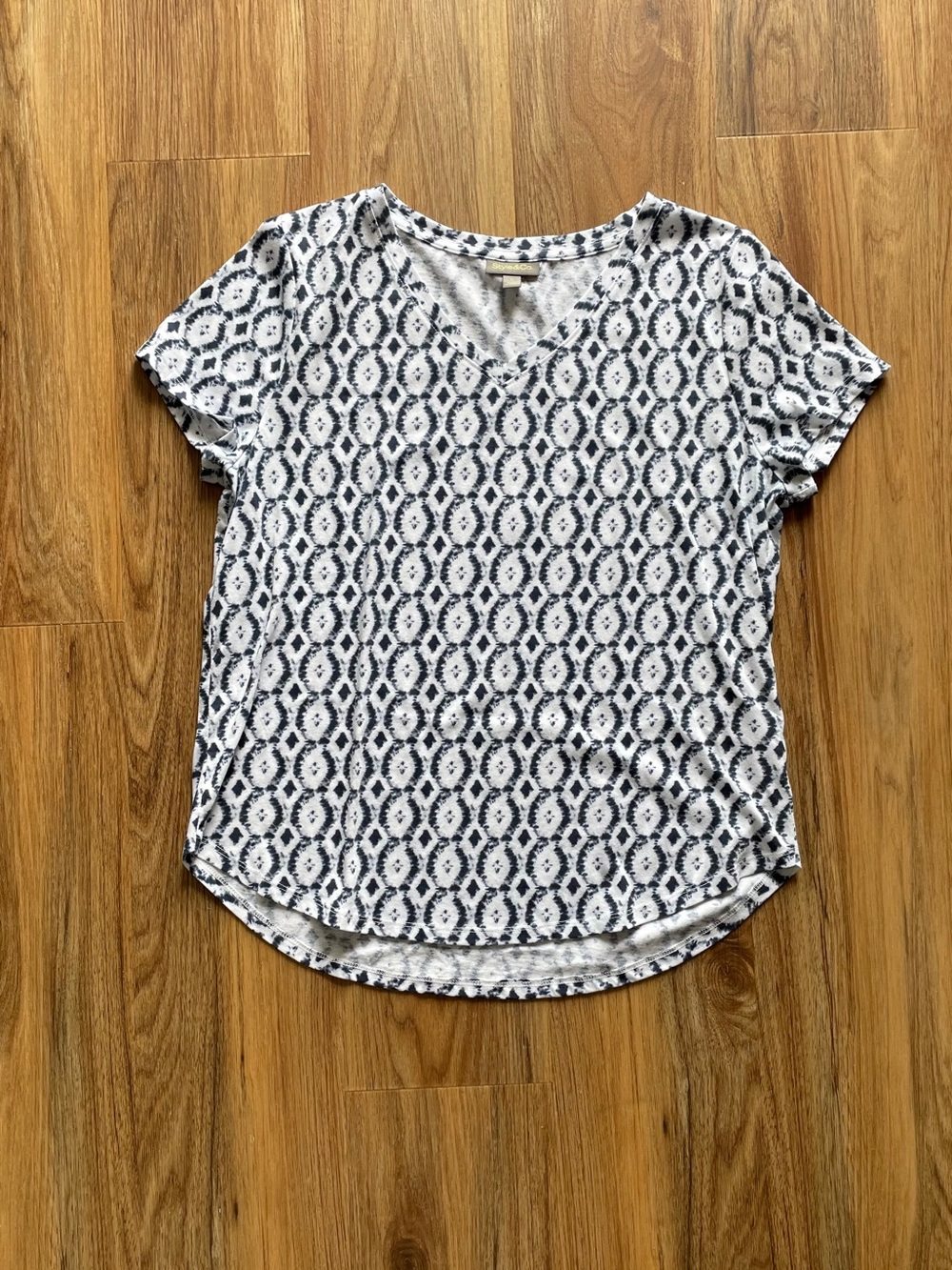 Style & Co. Short Sleeve V-Neck Tee in White and Navy Geometric